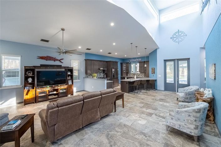 Image No.7-2 Bed Property for sale