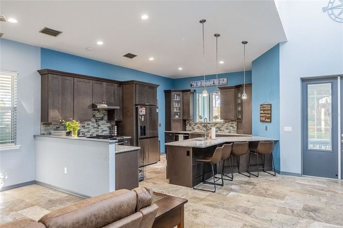 Image No.8-2 Bed Property for sale