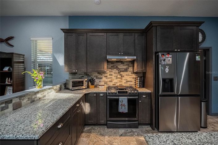 Image No.9-2 Bed Property for sale