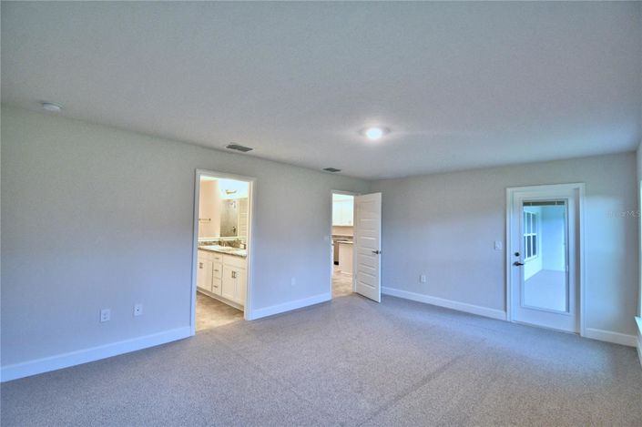 Image No.41-4 Bed Property for sale