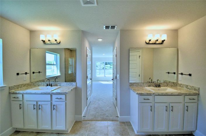 Image No.52-4 Bed Property for sale