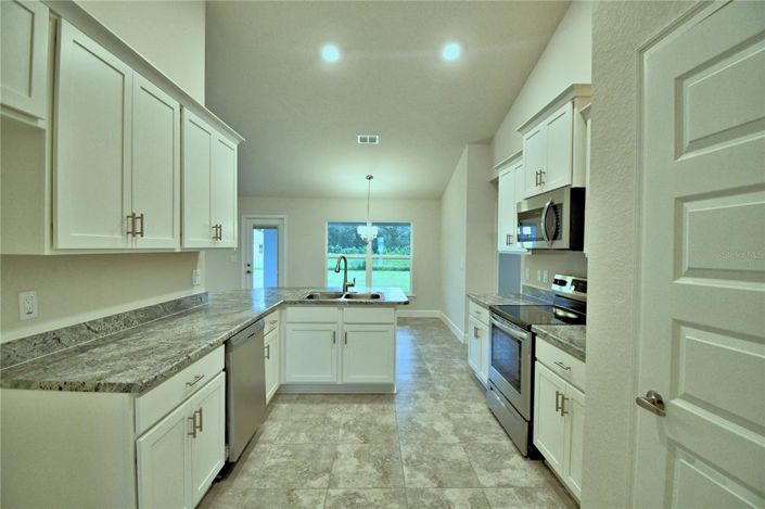 Image No.21-Propriété de 4 chambres à vendre à États-Unis