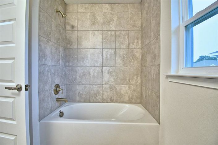 Image No.28-Propriété de 4 chambres à vendre à États-Unis