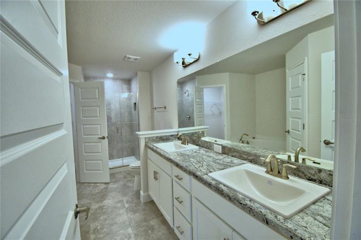 Image No.46-Propriété de 4 chambres à vendre à États-Unis