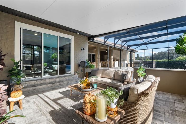 Image No.25-4 Bed Property for sale