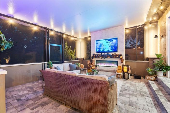 Image No.28-4 Bed Property for sale