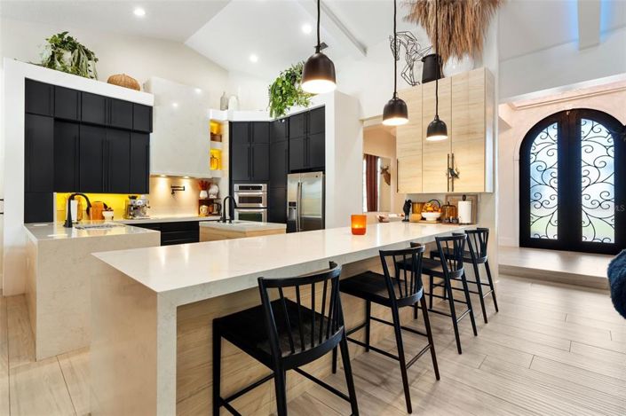 Image No.9-4 Bed Property for sale