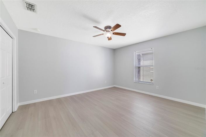 Image No.17-5 Bed House for sale