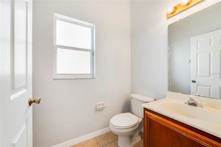 Image No.18-5 Bed House for sale