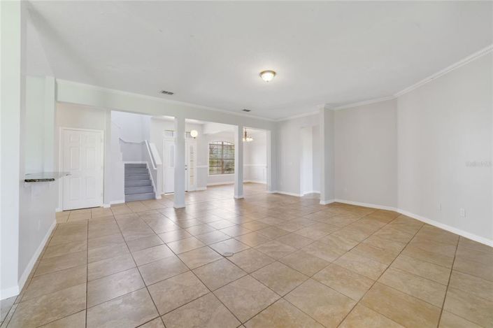 Image No.6-5 Bed House for sale