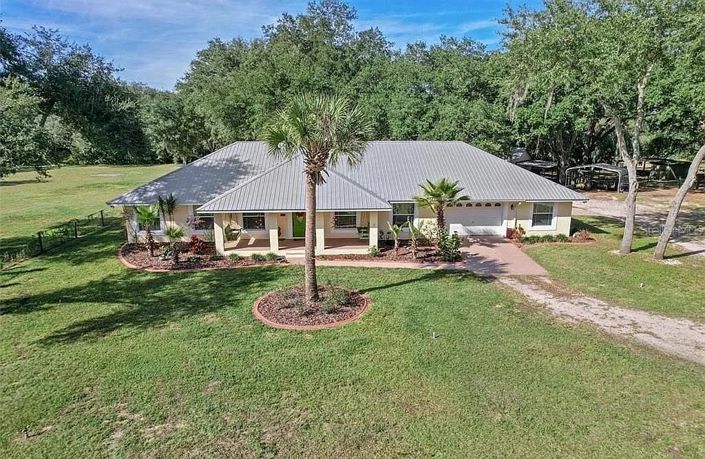 Image No.11-3 Bed House for sale