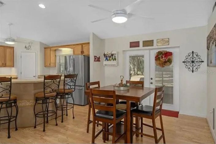 Image No.28-3 Bed Property for sale