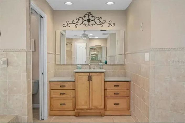 Image No.34-3 Bed Property for sale