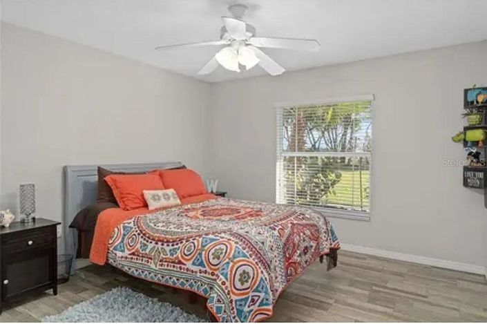 Image No.40-3 Bed Property for sale