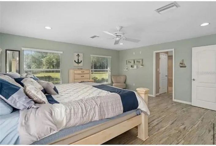 Image No.42-3 Bed House for sale