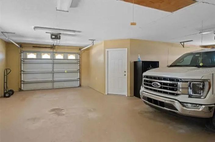 Image No.44-3 Bed Property for sale