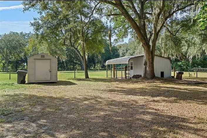 Image No.6-3 Bed Property for sale