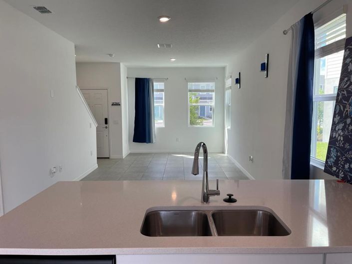 Image No.12-2 Bed Townhouse for sale