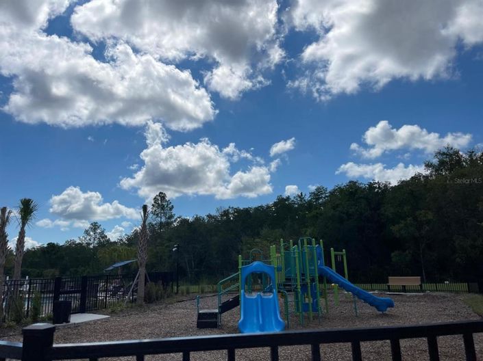 Image No.21-2 Bed Townhouse for sale