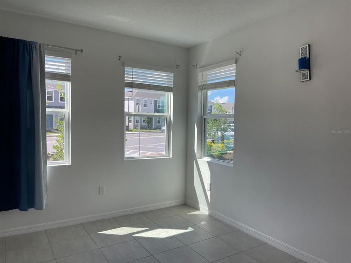 Image No.4-2 Bed Townhouse for sale