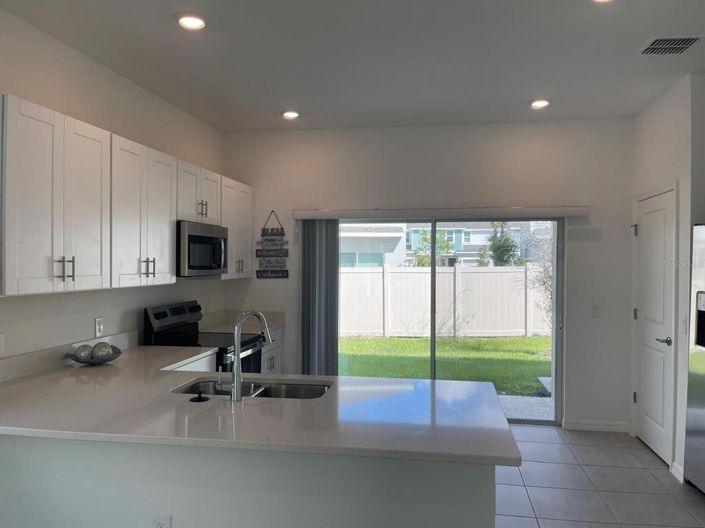 Image No.6-2 Bed Townhouse for sale