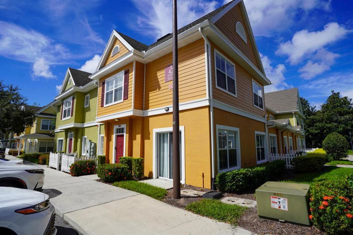 Image No.2-Maison de ville de 4 chambres à vendre à Kissimmee