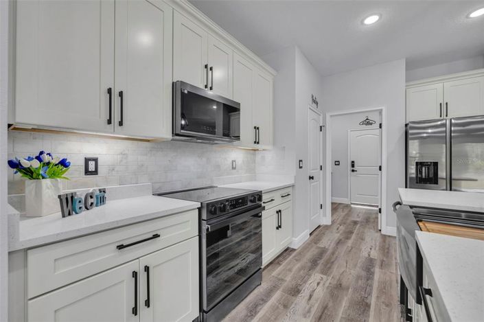 Image No.13-4 Bed Property for sale