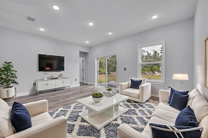 Image No.20-4 Bed Property for sale