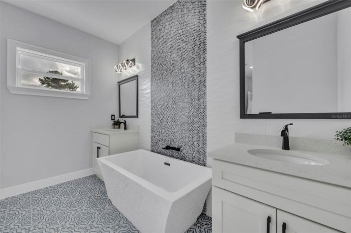 Image No.34-4 Bed Property for sale