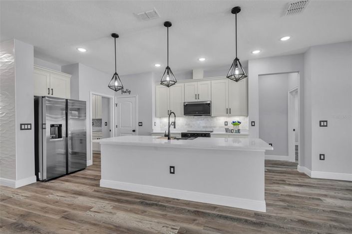 Image No.10-Propriété de 4 chambres à vendre à États-Unis