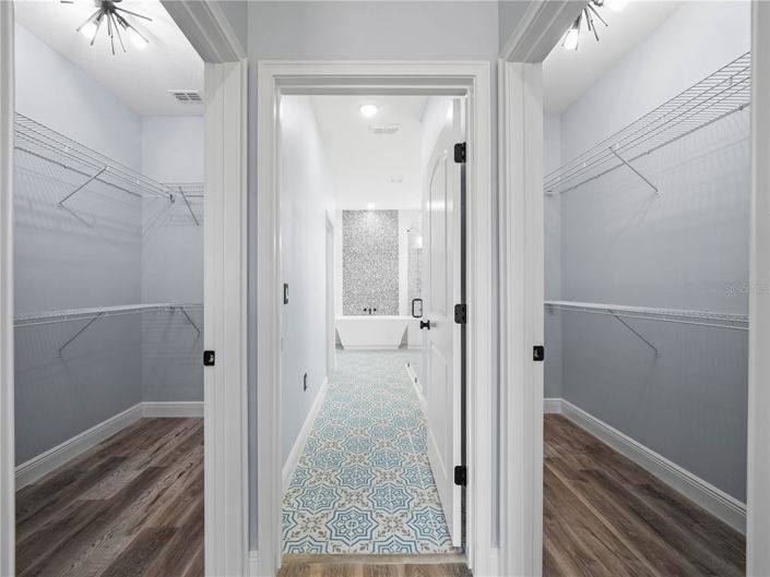 Image No.27-Propriété de 4 chambres à vendre à États-Unis