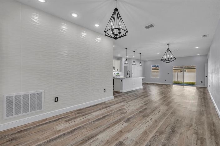 Image No.5-Propriété de 4 chambres à vendre à États-Unis