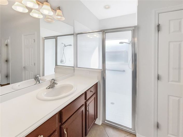 Image No.17-3 Bed Property for sale