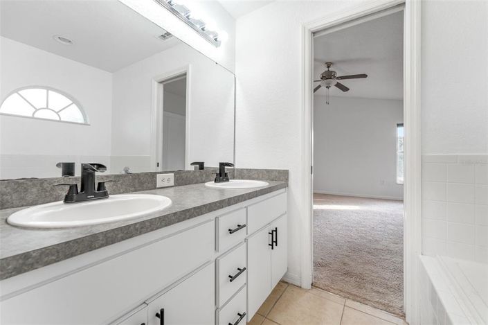 Image No.27-Propriété de 3 chambres à vendre à États-Unis