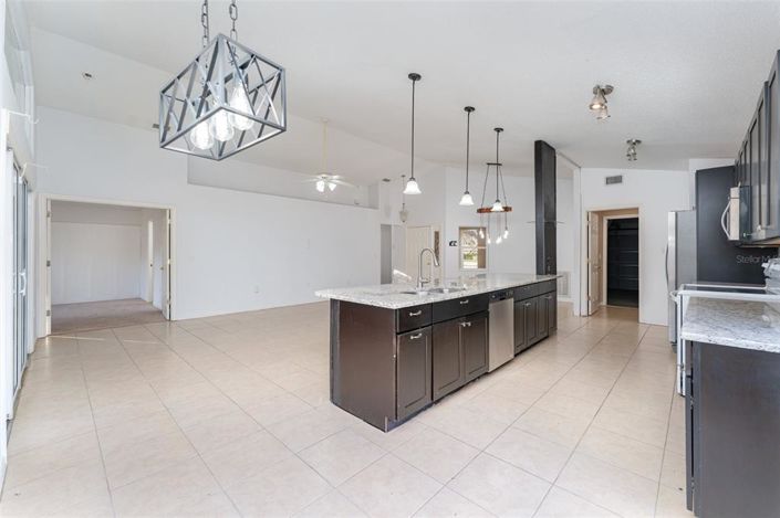 Image No.9-3 Bed House for sale