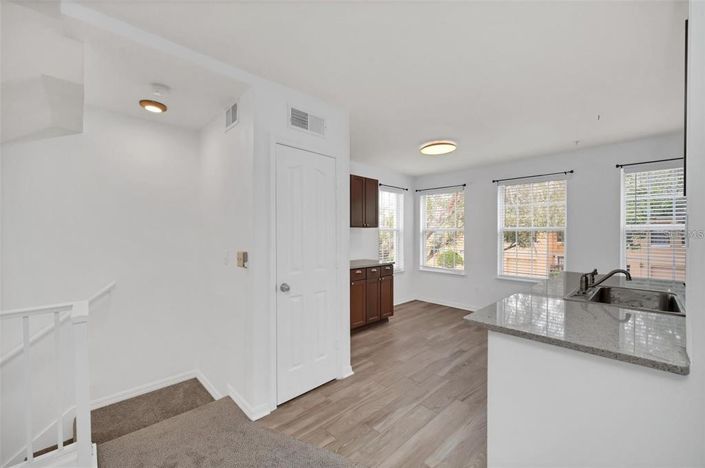 Image No.23-3 Bed Townhouse for sale