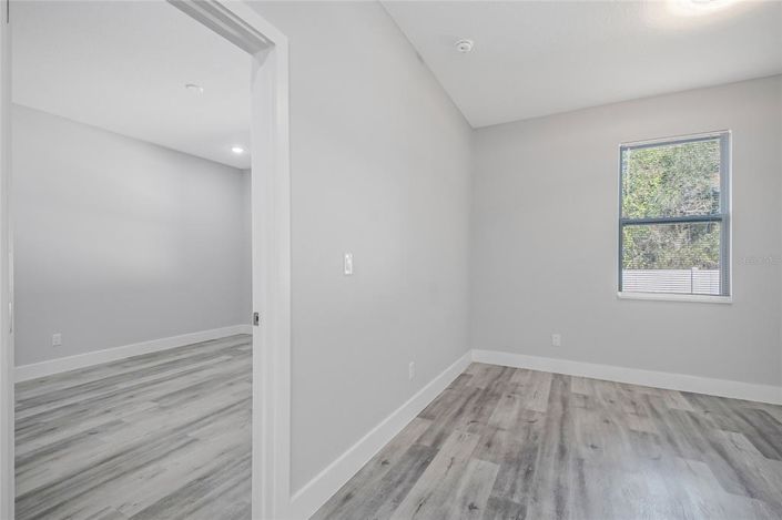 Image No.32-Propriété de 3 chambres à vendre à États-Unis