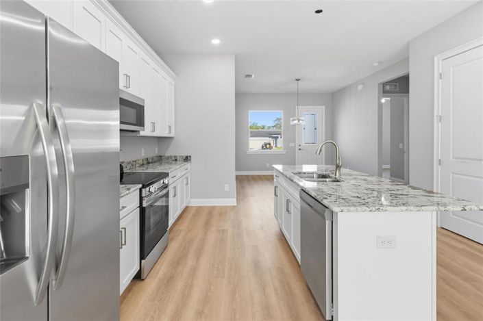 Image No.12-4 Bed Property for sale