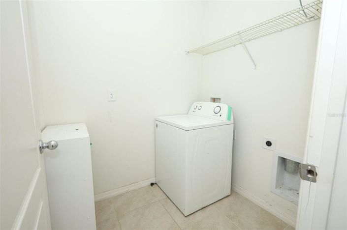 Image No.25-Propriété de 4 chambres à vendre à États-Unis