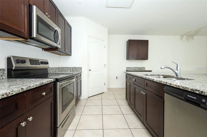 Image No.5-Propriété de 4 chambres à vendre à États-Unis