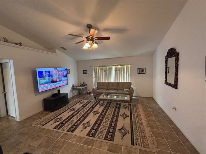 Image No.11-3 Bed Property for sale