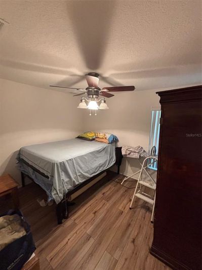 Image No.18-3 Bed House for sale