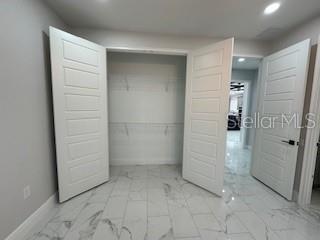 Image No.22-Propriété de 4 chambres à vendre à États-Unis