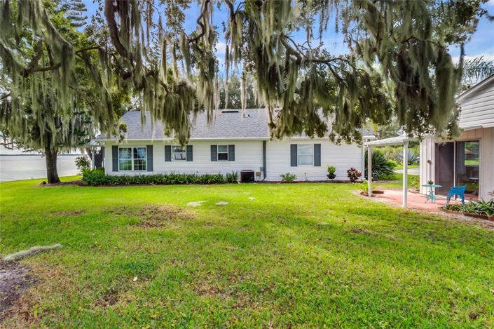 Image No.23-6 Bed Property for sale