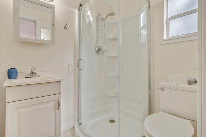 Image No.26-6 Bed Property for sale