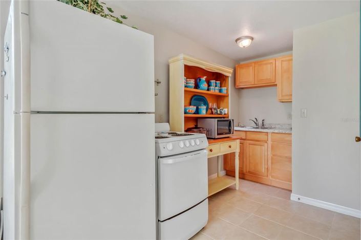 Image No.30-6 Bed Property for sale