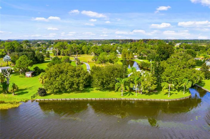 Image No.44-6 Bed House for sale