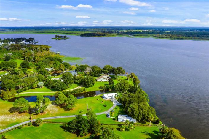 Image No.47-6 Bed Property for sale