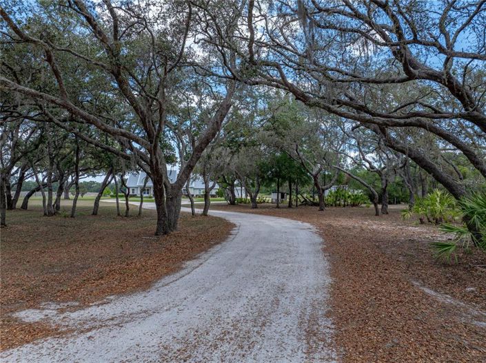 Image No.3-3 Bed Property for sale