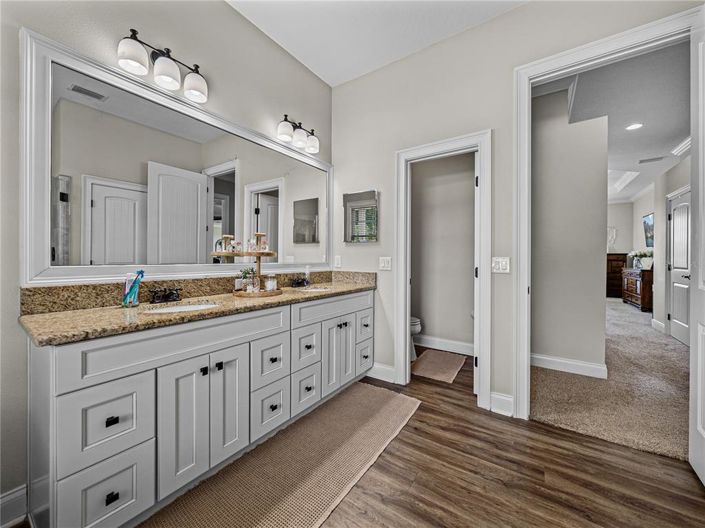 Image No.42-3 Bed Property for sale